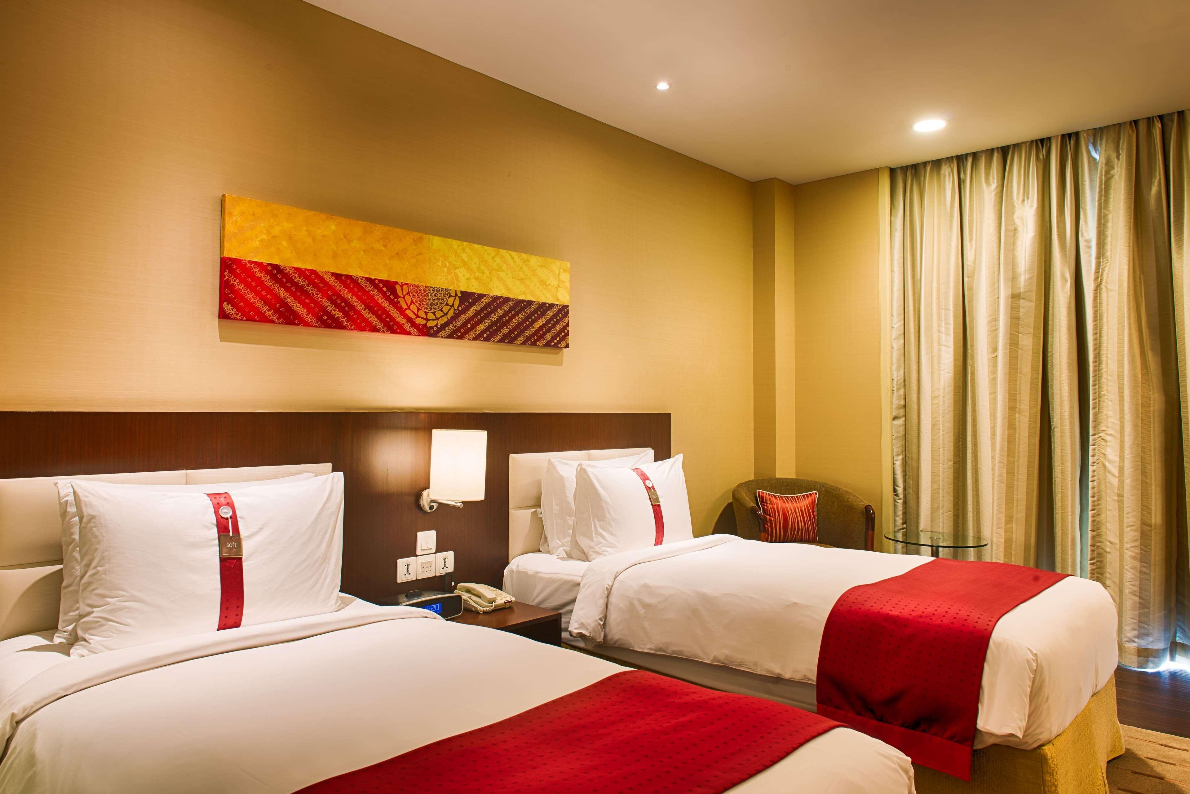 Ramada Plaza By Wyndham Pune Hinjewadi Dāpuri Exterior foto
